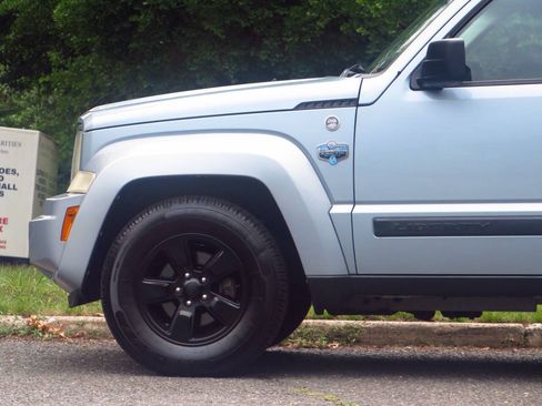 Used 2012 Jeep Liberty Arctic AWD/4WD image 29