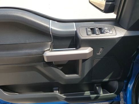 Used 2019 Ford F150 XLT w/ Equipment Group 302A Luxury AWD/4WD image 18