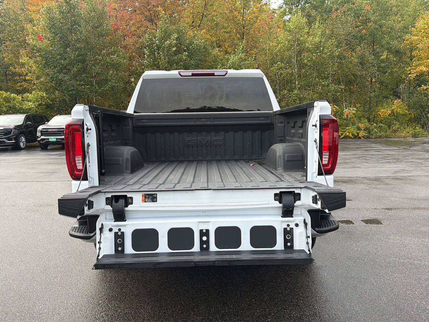 Certified 2023 GMC Sierra 1500 SLT w/ SLT Premium Package AWD/4WD image 29