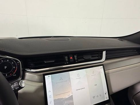 Used 2026 Jaguar F-PACE R-Dynamic S image 20