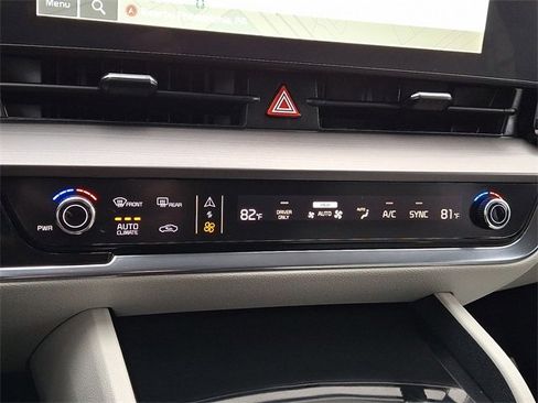 Certified 2024 Kia Sportage EX image 14