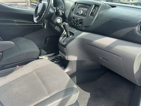 Used 2017 Chevrolet City Express LT image 11