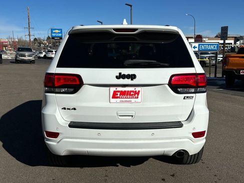 Used 2021 Jeep Grand Cherokee Laredo X image 4