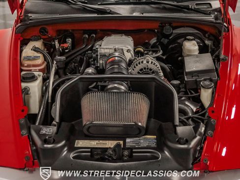 Used 2003 Chevrolet SSR w/ Preferred Equipment Group image 40