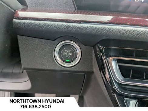 Used 2025 Chevrolet Traverse Z71 w/ Enhanced Driving Package image 20