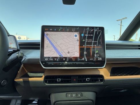 New 2025 Volkswagen ID. Buzz Pro S image 22