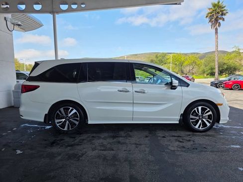 Used 2019 Honda Odyssey Elite image 9