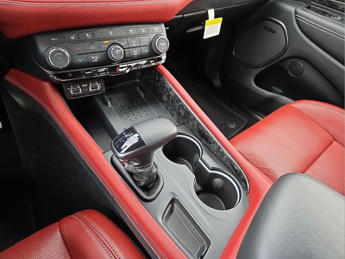 Used 2025 Dodge Durango SRT Hellcat AWD/4WD image 25