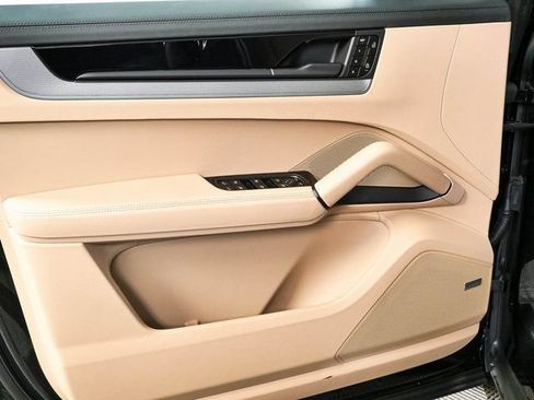 New 2026 Porsche Cayenne AWD/4WD image 6
