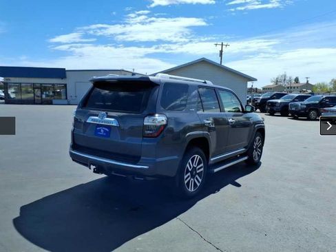 Used 2023 Toyota 4Runner Limited AWD/4WD image 3