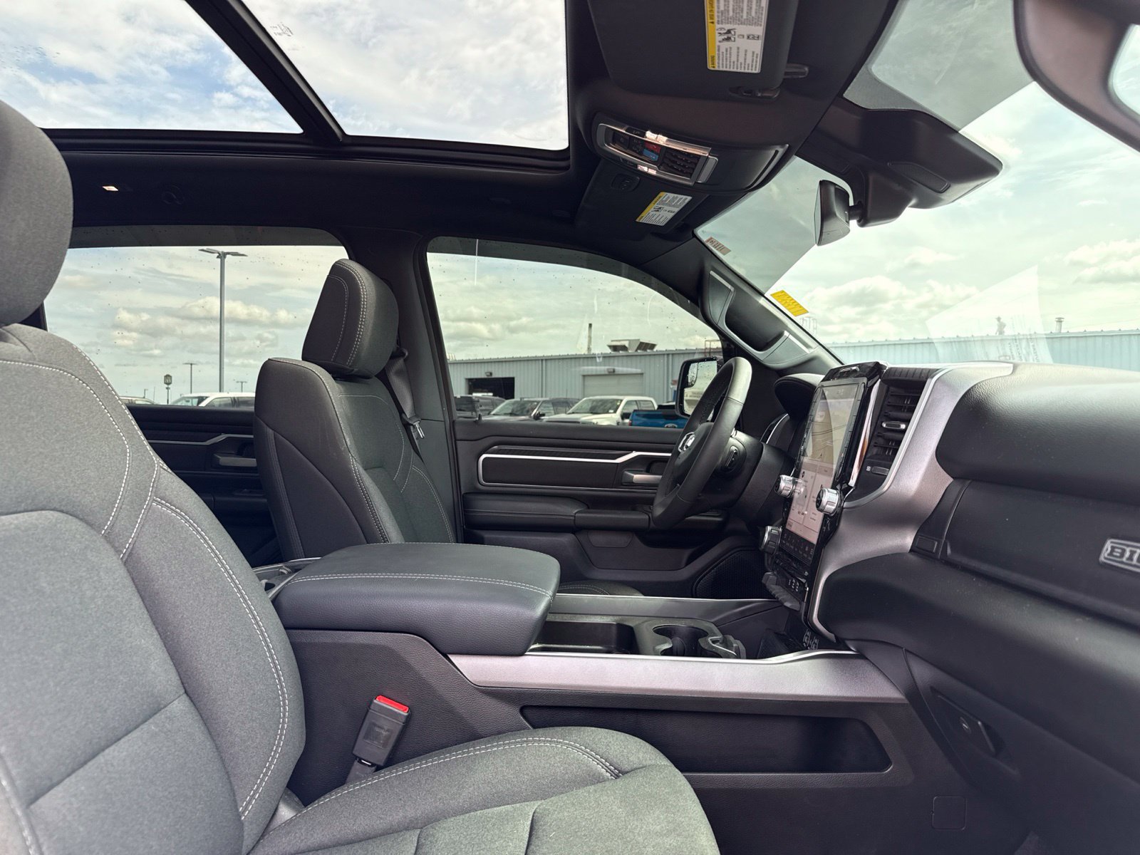 Used 2025 RAM 1500 Big Horn AWD/4WD image 7
