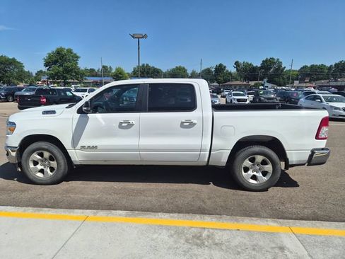 Used 2019 RAM 1500 Big Horn AWD/4WD image 11