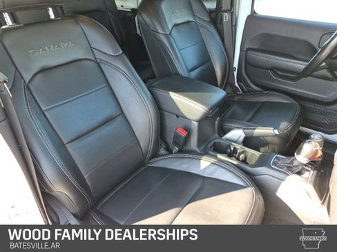 Used 2021 Jeep Wrangler Unlimited Sahara 4xe image 35