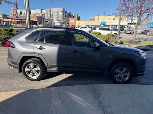 Used 2024 Toyota RAV4 XLE w/ Convenience Package image 4