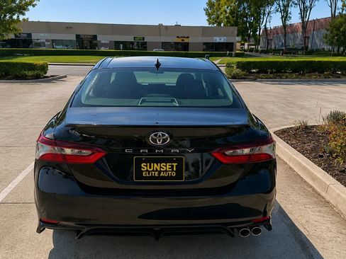 Used 2023 Toyota Camry SE w/ Convenience Package FWD image 10