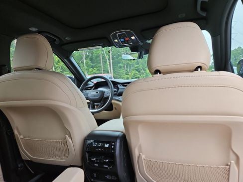 Used 2023 Jeep Grand Cherokee L Limited w/ Luxury Tech Group II AWD/4WD image 18
