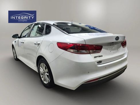 Used 2018 Kia Optima LX w/ Convenience Package image 5