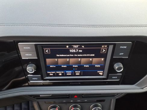 Certified 2023 Volkswagen Jetta S FWD image 27