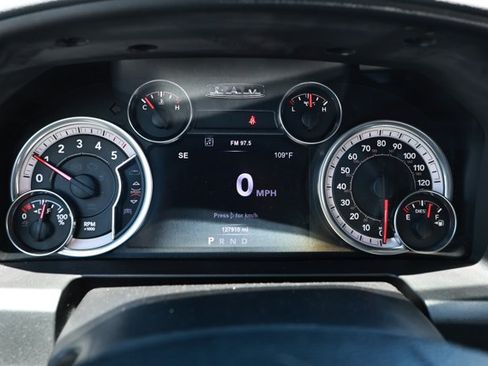 Used 2015 RAM 1500 Lone Star RWD image 8