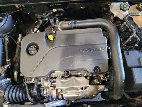 Used 2023 Chevrolet Malibu LT w/ Driver Confidence Package FWD image 30