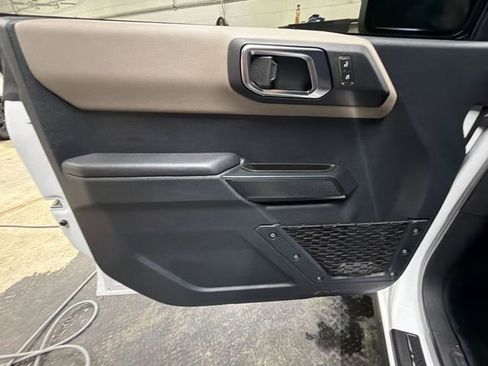 Used 2024 Ford Bronco Wildtrak image 23