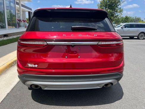 Certified 2025 Lincoln Corsair AWD image 8