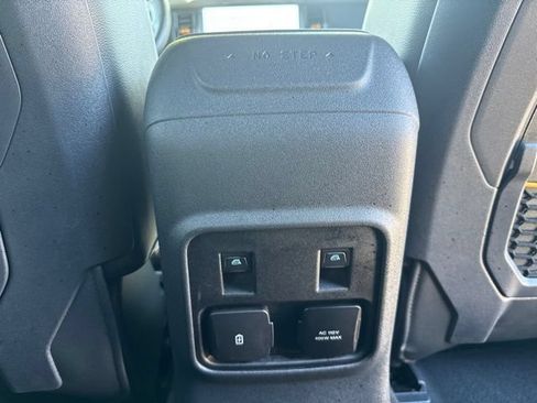 Used 2023 Ford Bronco Badlands AWD/4WD image 37