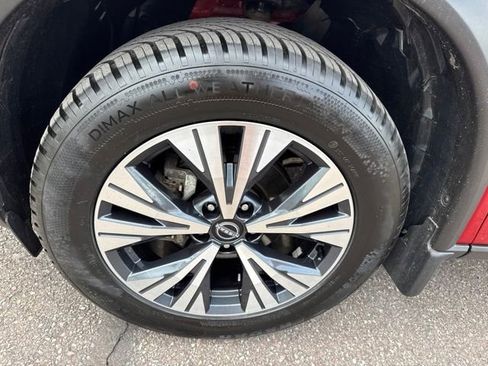 Certified 2023 Nissan Rogue SV w/ SV Premium B Package AWD/4WD image 31