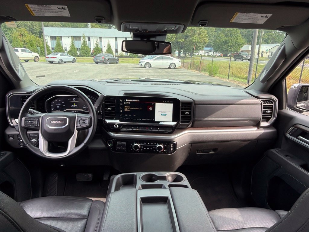 Used 2025 GMC Sierra 1500 SLT AWD/4WD image 8