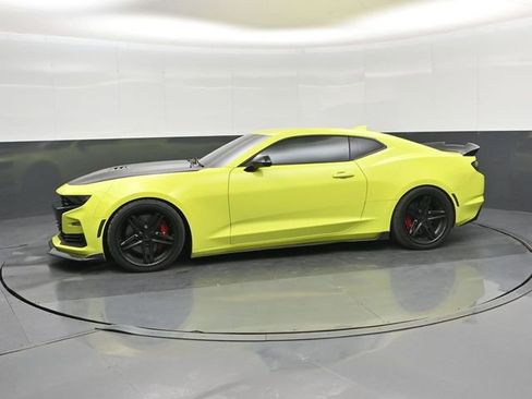 Used 2019 Chevrolet Camaro SS image 7