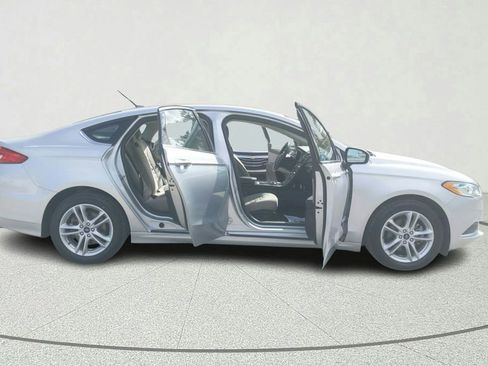 Used 2018 Ford Fusion S FWD image 14