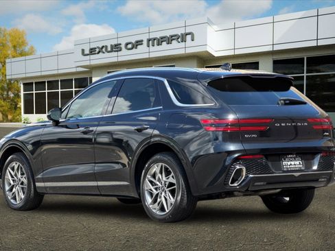 Used 2025 Genesis GV70 2.5T AWD/4WD image 3
