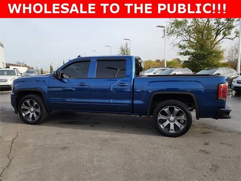 Used 2017 GMC Sierra 1500 SLT w/ All Terrain Package image 5