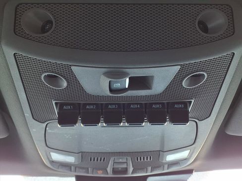 Used 2021 Ford F350 Lariat image 22