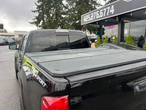 Used 2017 Toyota Tacoma TRD Sport w/ Tow Package image 6