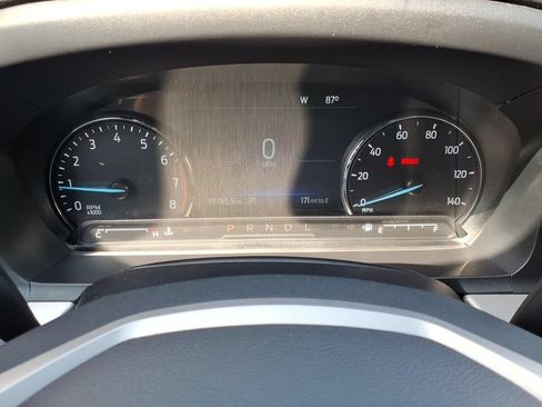 Used 2024 Ford Explorer XLT w/ Equipment Group 202A AWD/4WD image 23
