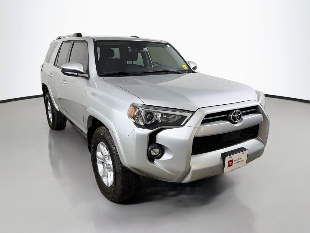 Used 2022 Toyota 4Runner SR5 AWD/4WD image 4