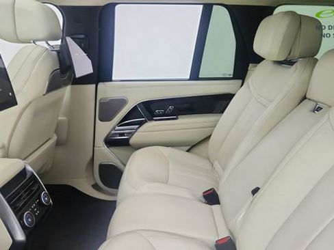 Used 2024 Land Rover Range Rover Autobiography AWD/4WD image 30