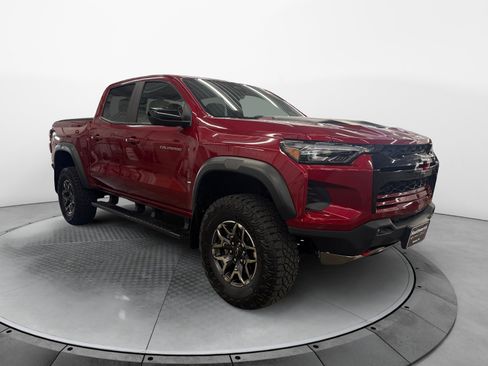 Used 2023 Chevrolet Colorado ZR2 AWD/4WD image 4