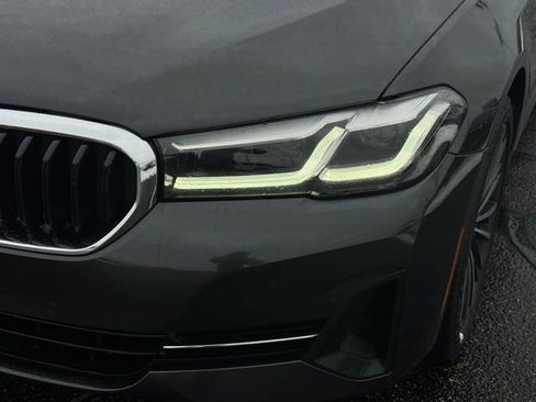 Used 2023 BMW 540i xDrive w/ Premium Package image 9