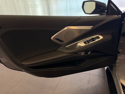 Used 2025 Chevrolet Corvette Stingray Preferred Conv w/ Battery Protection Package RWD image 12