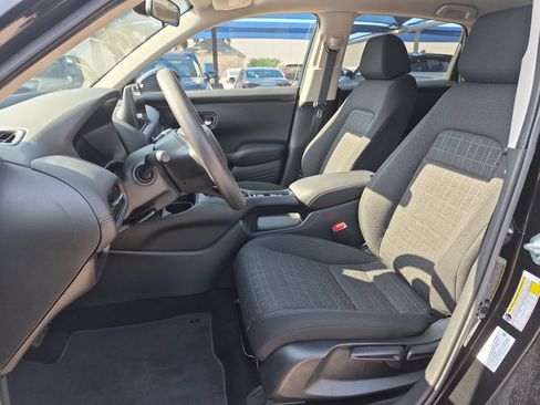 Certified 2026 Honda HR-V LX image 29