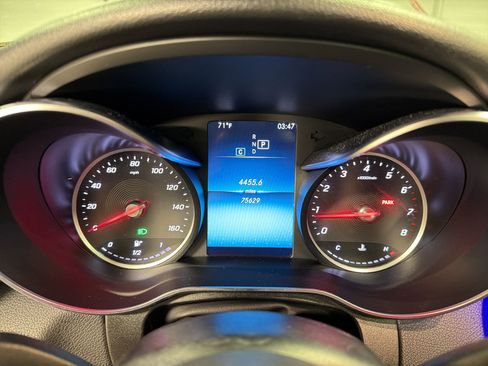 Used 2020 Mercedes-Benz GLC 300 image 18