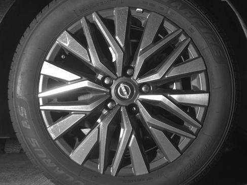 Used 2025 Nissan Altima 2.5 SV image 12