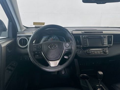 Used 2014 Toyota RAV4 Limited image 23