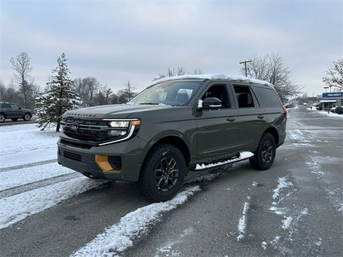 New 2025 Ford Expedition Tremor image 2