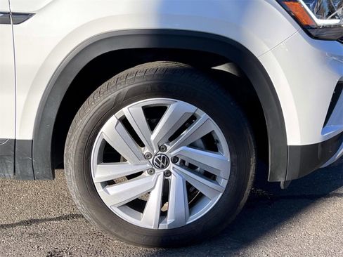 Used 2023 Volkswagen Atlas Cross Sport SE image 8