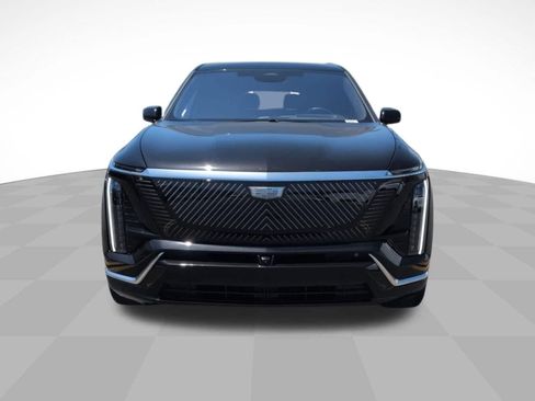 Used 2026 Cadillac Vistiq Premium Luxury AWD/4WD image 2