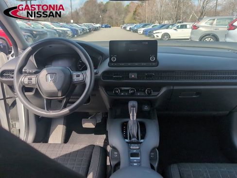 Used 2024 Honda HR-V LX image 19