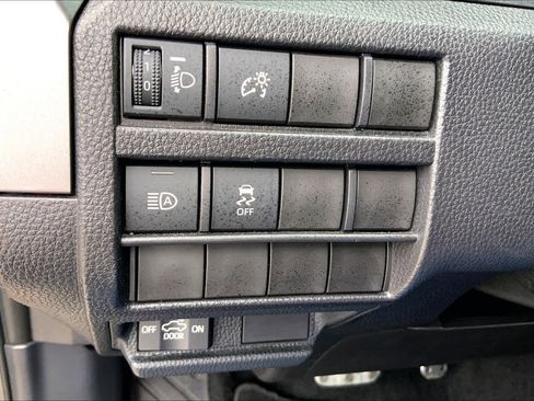 Used 2025 Toyota Tacoma TRD Sport image 33